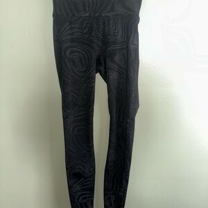 Fabletics Motion365 Black Patterned Leggings
